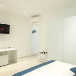 Private And Pool In The Free Wi-fi *