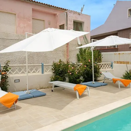 Private And Pool In The Free Wi-fi 게스트하우스 *