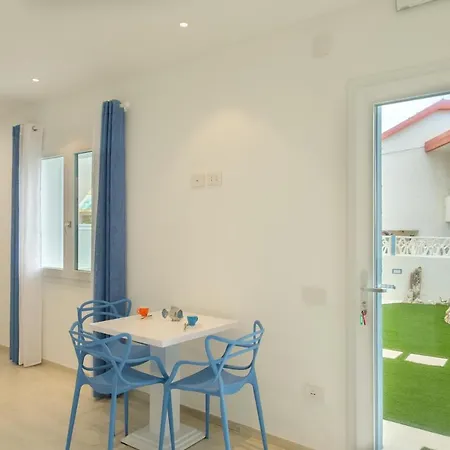 Guest house Private And Pool In The Free Wi-fi