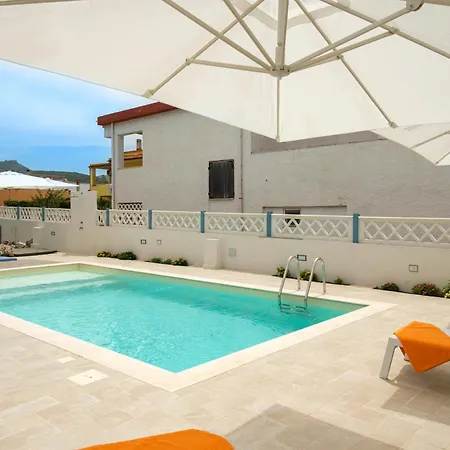 Private And Pool In The Free Wi-fi